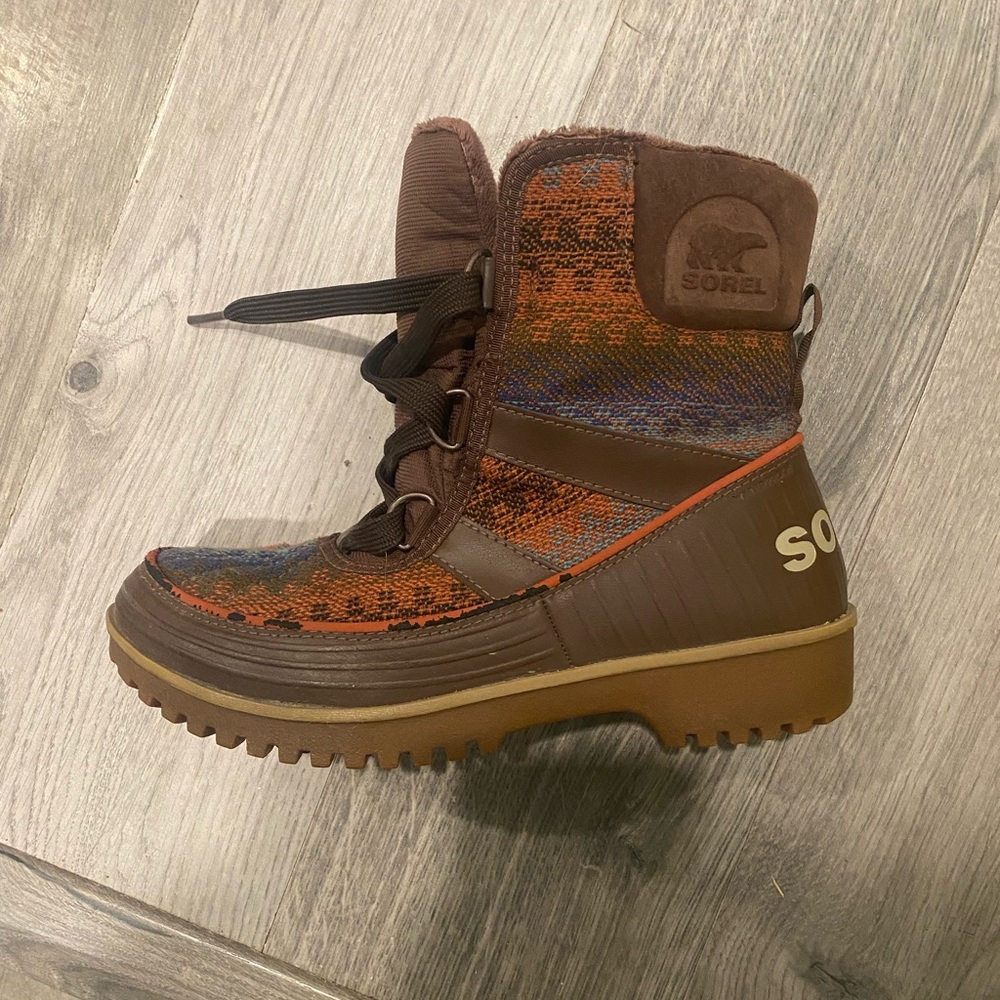 Sorel Multicolor Knit Boots with Brown Accents - Picture 3 of 3
